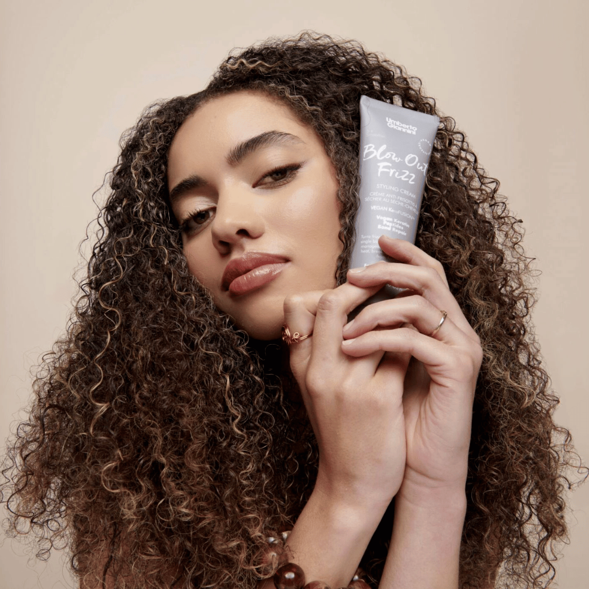 Blow Out Frizz Styling Cream
